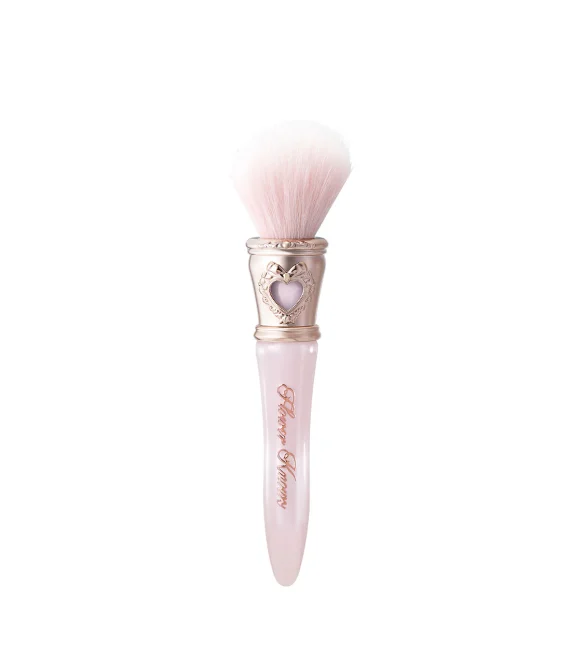 Пензлик для рум’ян Рожевий Pearl Pink “Кроликовий Сад” Flower knows